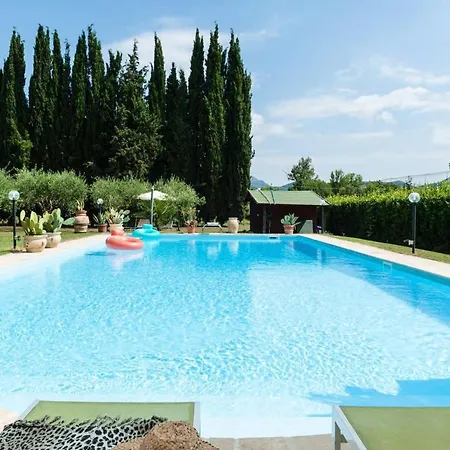Villa Charming In With Terrace And Shared Pool. *