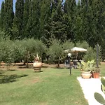 Charming In With Terrace And Shared Pool.